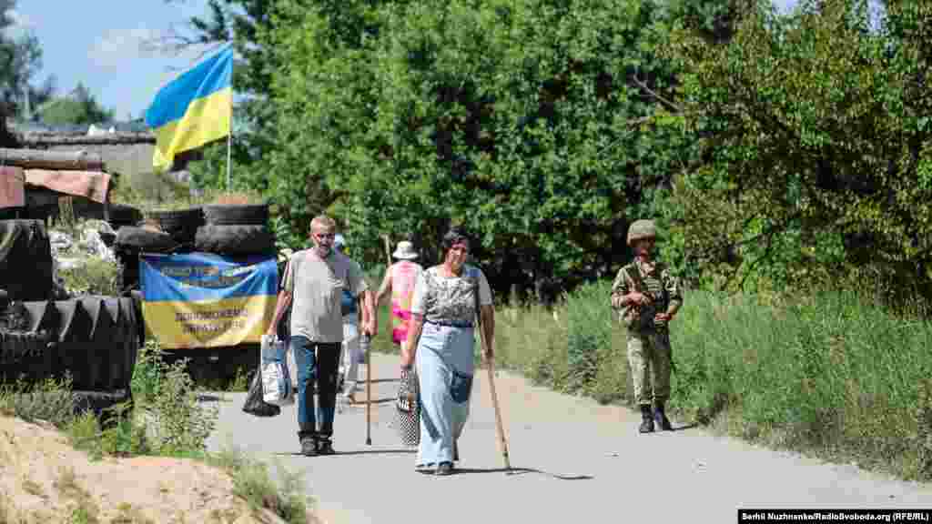 Раніше військові побоювалися, що як тільки-но вони відійдуть зі свої позиції, бойовики одразу ж просунуться до них. Командування запевняє, що якщо контрольовані Росією сили на Донбасі знехтують розведенням &ndash; українські військові заново зайдуть на попередні позиції