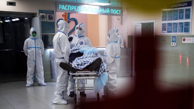 «Позор, иначе не скажешь»: в России собирают еду для ковидного госпиталя