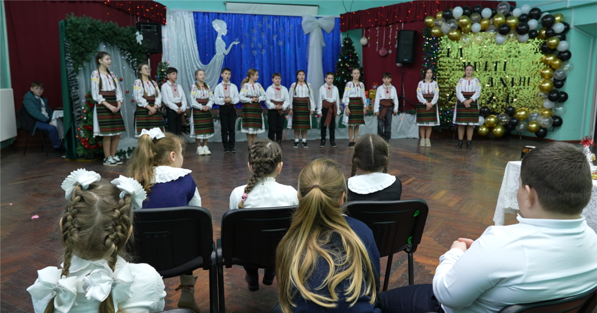 Mici, dar mândre: Câteva școli mici din Drochia refuză invitația la o școală model