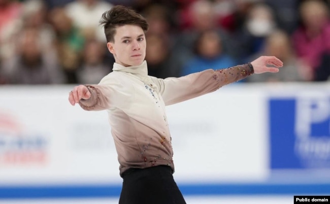 Максим Наумов