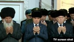 Gozman: "Prezident Gurbanguly Berdimuhamedowyň beren käbir wadalaryna garamazdan, Türkmenistandaky ýagdaýlar esasan üýtgemän gelýär".