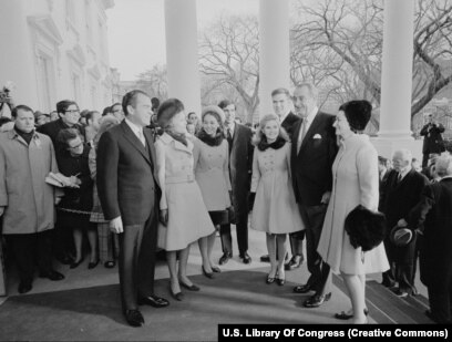 Порно ку кин дза дза Порно: бір пизда камминг көптеген әтештер