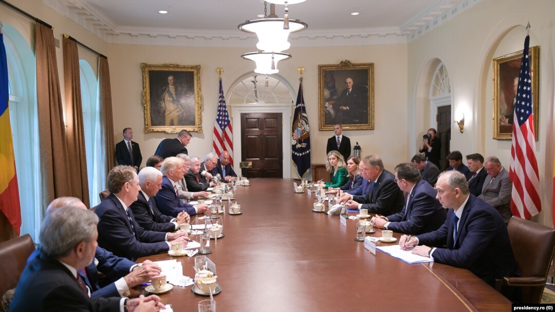Întâlnirea de la Casa Albă între delegația română și guvernul american