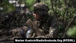 Украина передала США список экстренных нужд армии, министр Дмитрий Кулеба говорит о прогрессе в вопросе получения антиснайперских комплексов