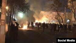 Суфилер менен полициянын кагылышуусу учурундагы башаламандык. 