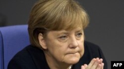 Angela Merkel nakon govora o eurozoni u njemačkon Bundestagu, 2. decembar 2011. godine.