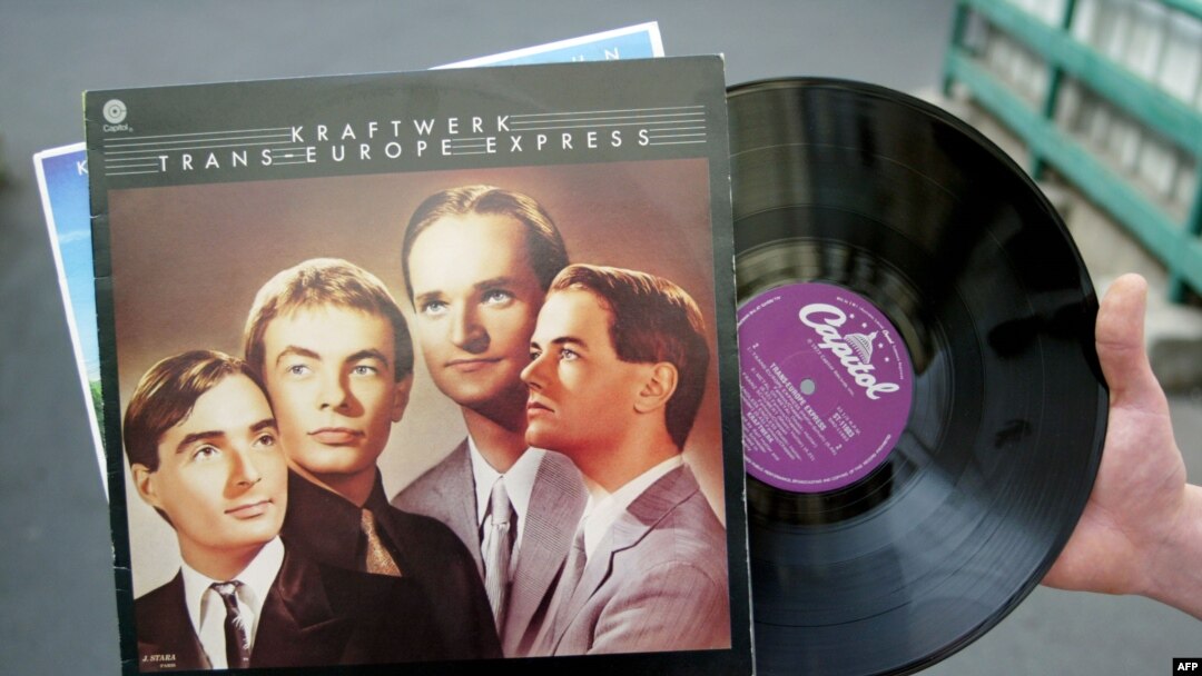 کرفتورک (Kraftwerk) 