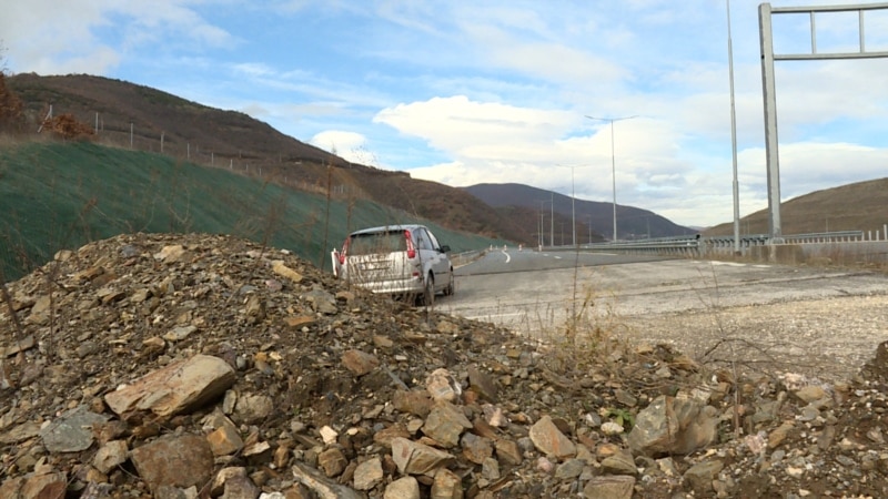 Shkup - Bllacë: Autostrada që ndalet para kufirit me Kosovën
