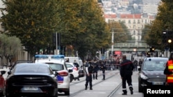 Поліція обмежила доступ до місця нападу в місті Ніцца, Франція, 29 жовтня 2020 року