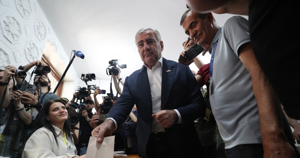 Armenians Vote With Nation's Future Focus -- East Or West -- On The Line