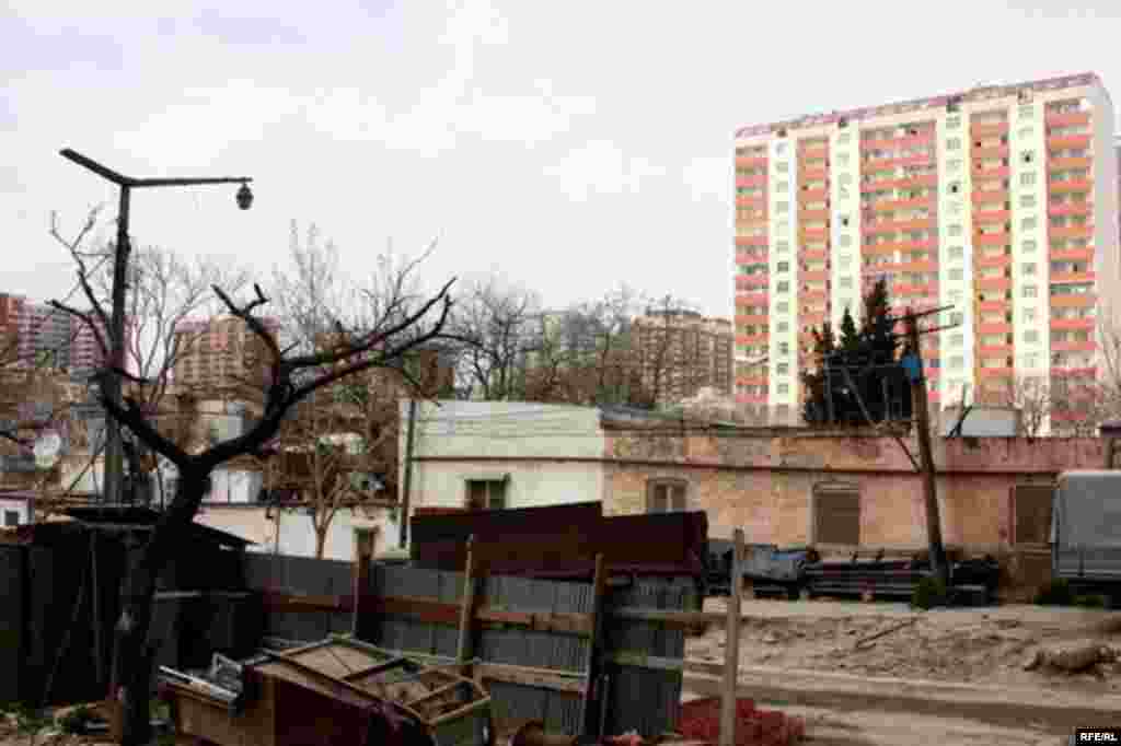 Sökülüb-tikilən Bakı #22