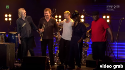 Eivind Aarset, Nils Peter Molvaer, Vladislav Delay, Sly Dunbar, Robbie Shakespeare