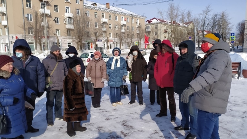 В Новокуйбышевске на пикете в честь 23 февраля задержали десять активистов
