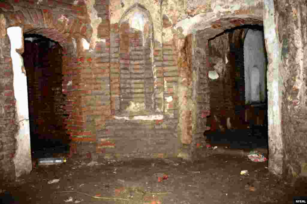 "Çuxur hamam"-ı tarixin ümidinə #5