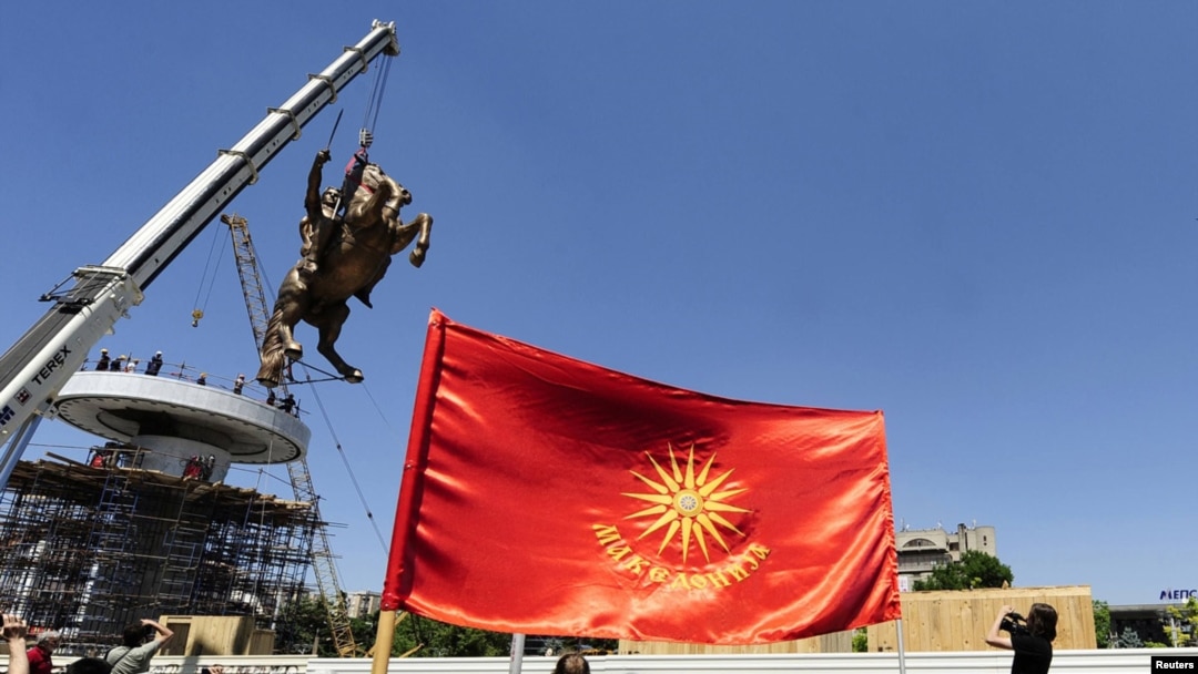 На „Воинот на коњ“ му се придружија и спомениците на Јустинијан и Цар Самоил