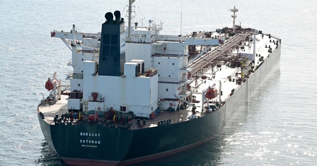 EU Plans New Russia Sanctions As Loopholes Persist