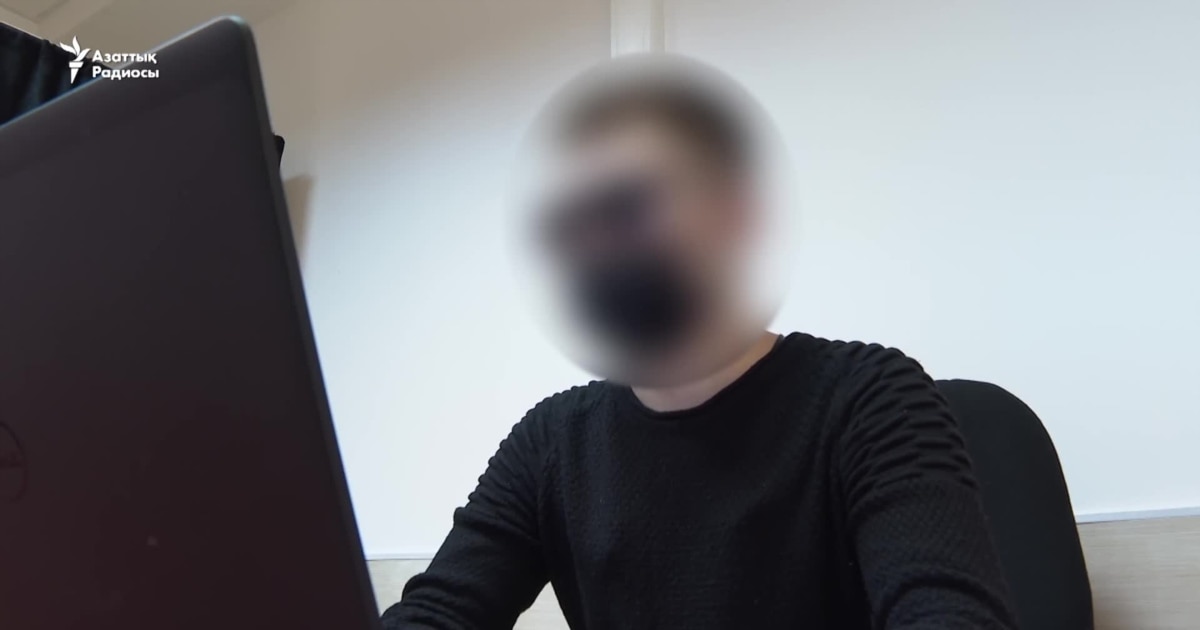 Ол еңкейіп, есегін жайып жіберді (фото)