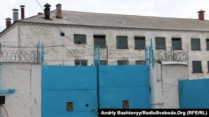 Аудармасы бар сквирт порно Арулар төрт аяғын тік тұрғызады