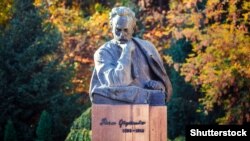 Скульптурну композицію встановлять на перехресті вулиць Липської та Інститутської (фото ілюстративне)