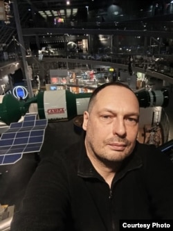 Иван Любшин