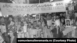 1985. Ceaușescu așteptat la Întreprinderea 23 August. Sursa: comunismulinromania.ro (MNIR)