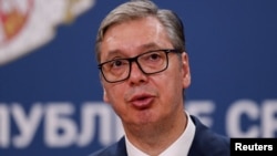 Predsednik Srbije Aleksandar Vučić rekao je da će haški osuđenik Ratko Mladić biti sahranjen tamo gde njegova porodica bude želela. 