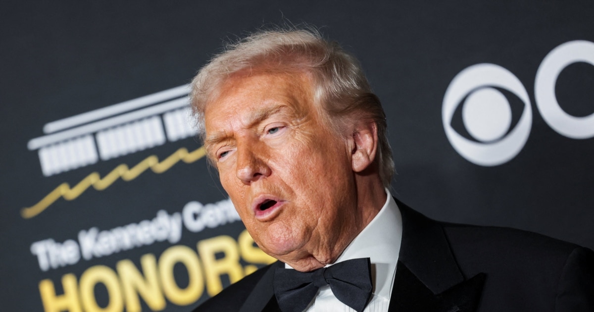 Трамп вважає, що Зеленський не читав мирний план США, але "його люди в захваті"