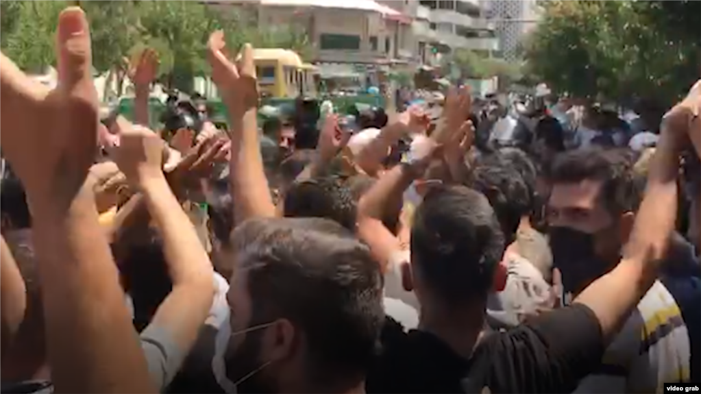 نمایی از اعتراض‌ها در ایران