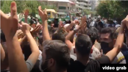 Акция протеста в Тегеране, иранской столице.