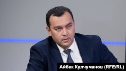 Qirg‘iziston bosh vazir o‘rinbosari Temir Jumaqadirov 9 oktabr kuni Bishkekdagi Alaarcha qabristonida dafn etildi.