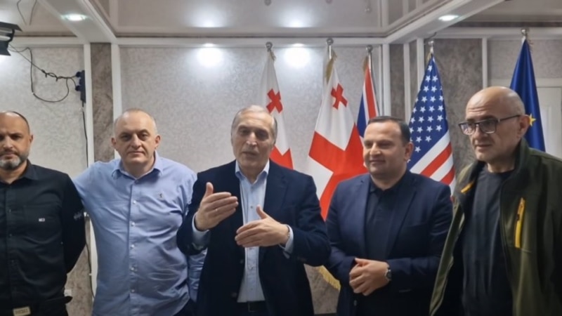 პატიმრობაში დატოვეს ბურჭულაძე, 4 ოქტომბრის „საორგანიზაციო კომიტეტის“ სხვა წევრები და დემონსტრანტები