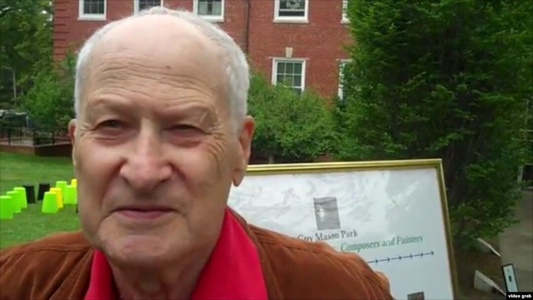 The Alley of Russian Poets is the brainchild of Uli Zislin, a Russian-born poetry collector and songwriter.