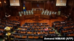 Centralna izborna komisija (CIK) nije potvrdila izbor u budućem sazivu kosovske skupštine za devet poslanika Srpske liste, najveće srpske stranke na Kosovu, što je zvanični Beograd osudio.