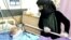 پدر و مادر رامین حسین‌پناهی در بیمارستان توحید سنندج