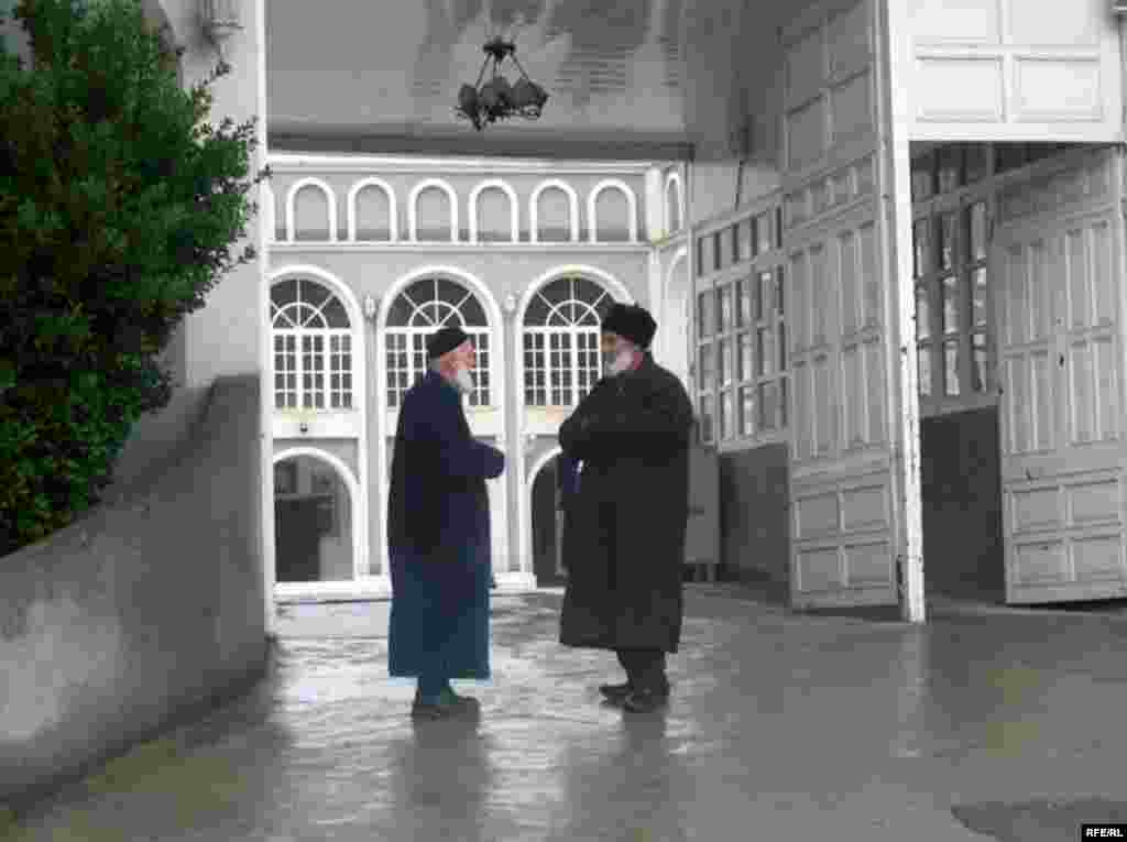  Зоҳири пешвоёни динӣ #23