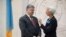 Президент України Петро Порошенко і директор-розпорядник МВФ Крістін Лагард. Вашингтон, 20 червня 2017 року 