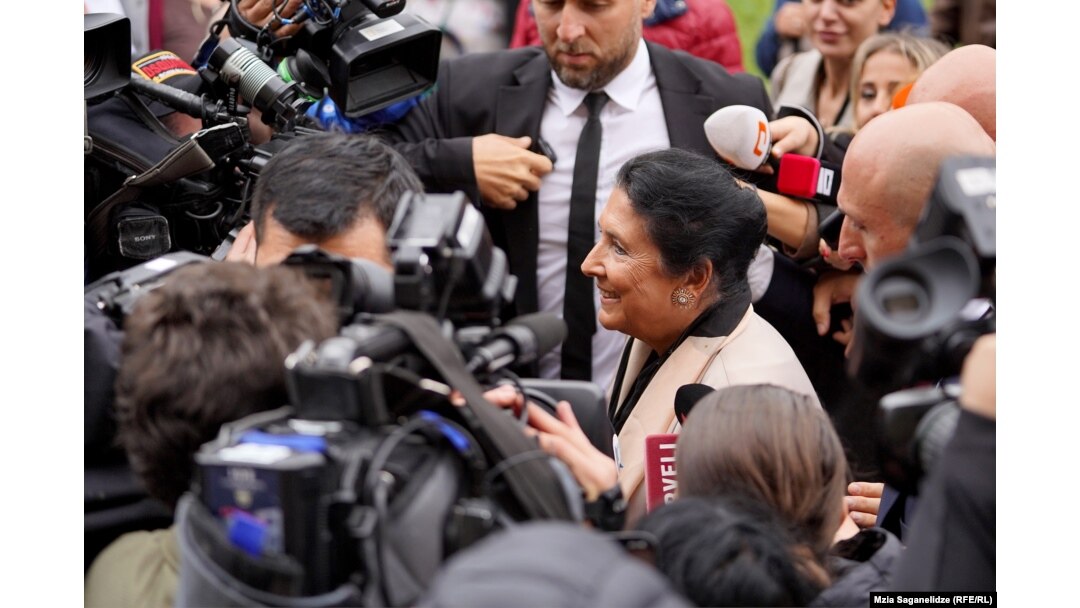 Președinta Salome Zurabișvili a încercat să creeze o coaliție împotriva Visului Georgian înainte de alegeri.