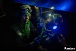 Soldați americani, la bordul portavionului USS Gerald R. Ford, în estul Mării Mediterane, 3 martie