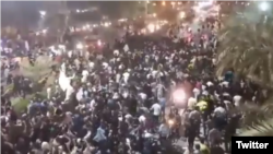 عکسی برگرفته از یک ویدئو منتشر شده از اعتراضات اهواز در جمعه