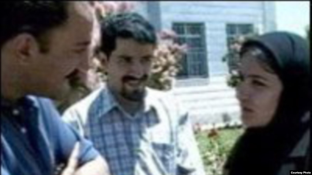 برادران علایی از سال‌ها پیش با تأسیس «انستیتو پارس» در ایران به فعالیت برای مقابله با بیماری ایدز مشغول بودند.