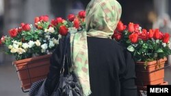 Магазин Ирины Гассиевой в Цхинвале знают все любители цветов и заядлые огородники: несколько лет назад она одной из первых в городе решила заняться цветочным бизнесом