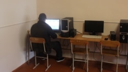 Заключенные на занятиях по компьютерной грамотности в ИК-1 Северной Осетии. Архивное фото