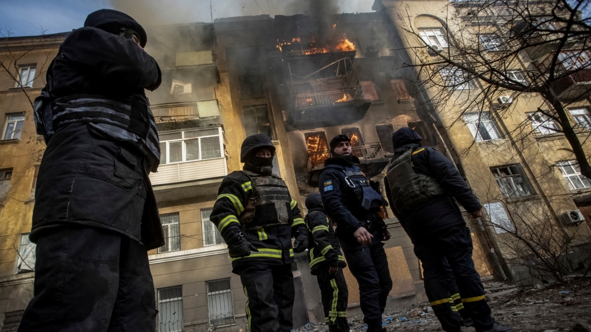 Explosion Shakes Russian-Occupied Sevastopol As Fighting Rages In Eastern Ukraine picture image
