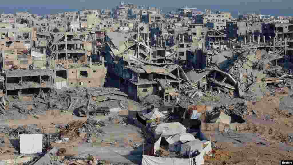 Mostanra megsemmisült szinte az összes épület, csak a betonvázak maradtak. Néhol sátrakat látni, amelyekben a még itt élő helyiek meghúzzák magukat