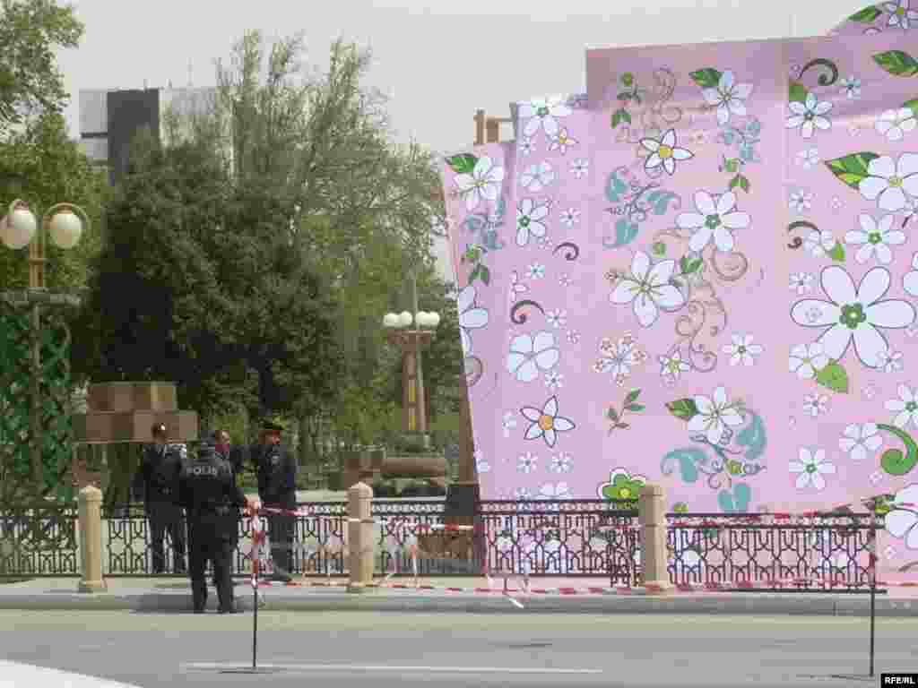 Bakıda gül bayramına hazırlıq gedir #30