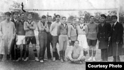 Футбольная команда Вега, 1918 год.
Источник: Википедия.