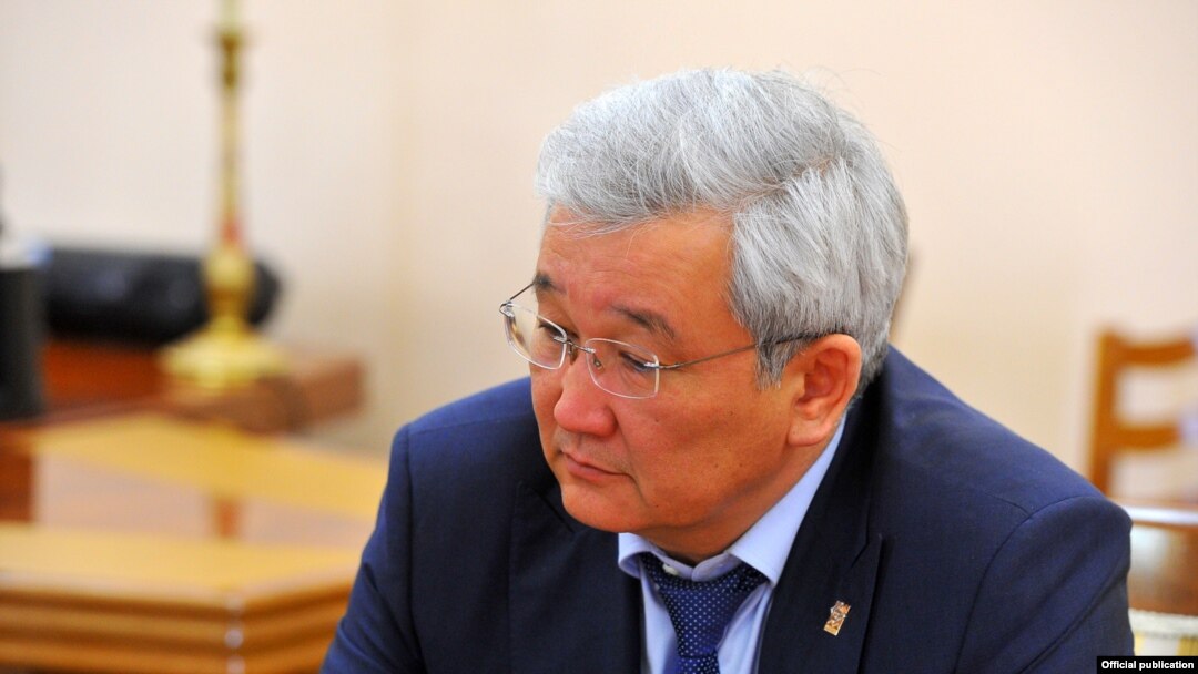 Улуттук банктын төрагалыгына Кубанычбек Кулматов сунушталган.