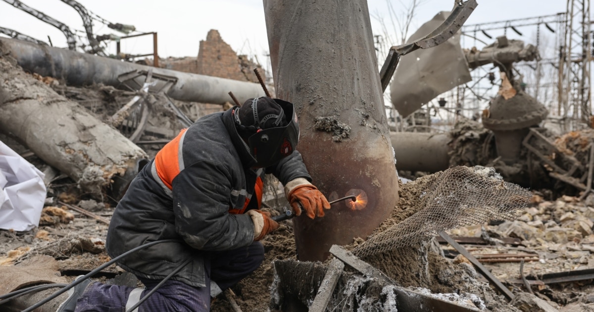 "Укренерго": в трьох областях є знеструмлення через російські атаки та бойові дії