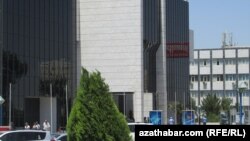 “Yimpaş Täjirçilik” merkezi, Aşgabat