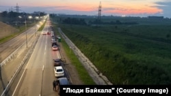 Іркутськ, Росія, черга на АЗС. Фото: «Люди Байкалу»